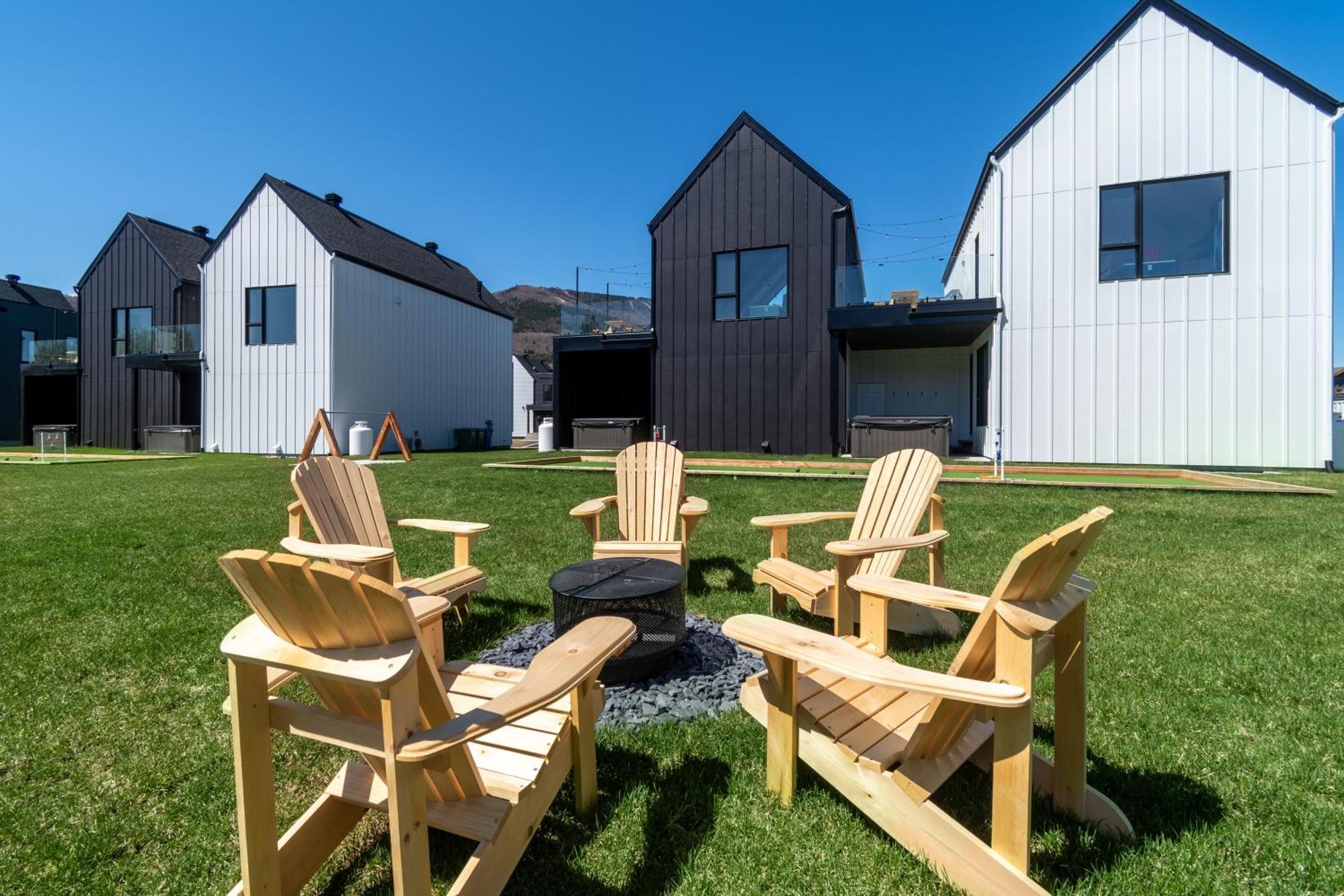 Sofa Villas Mont Sainte-Anne Beaupré Esterno foto