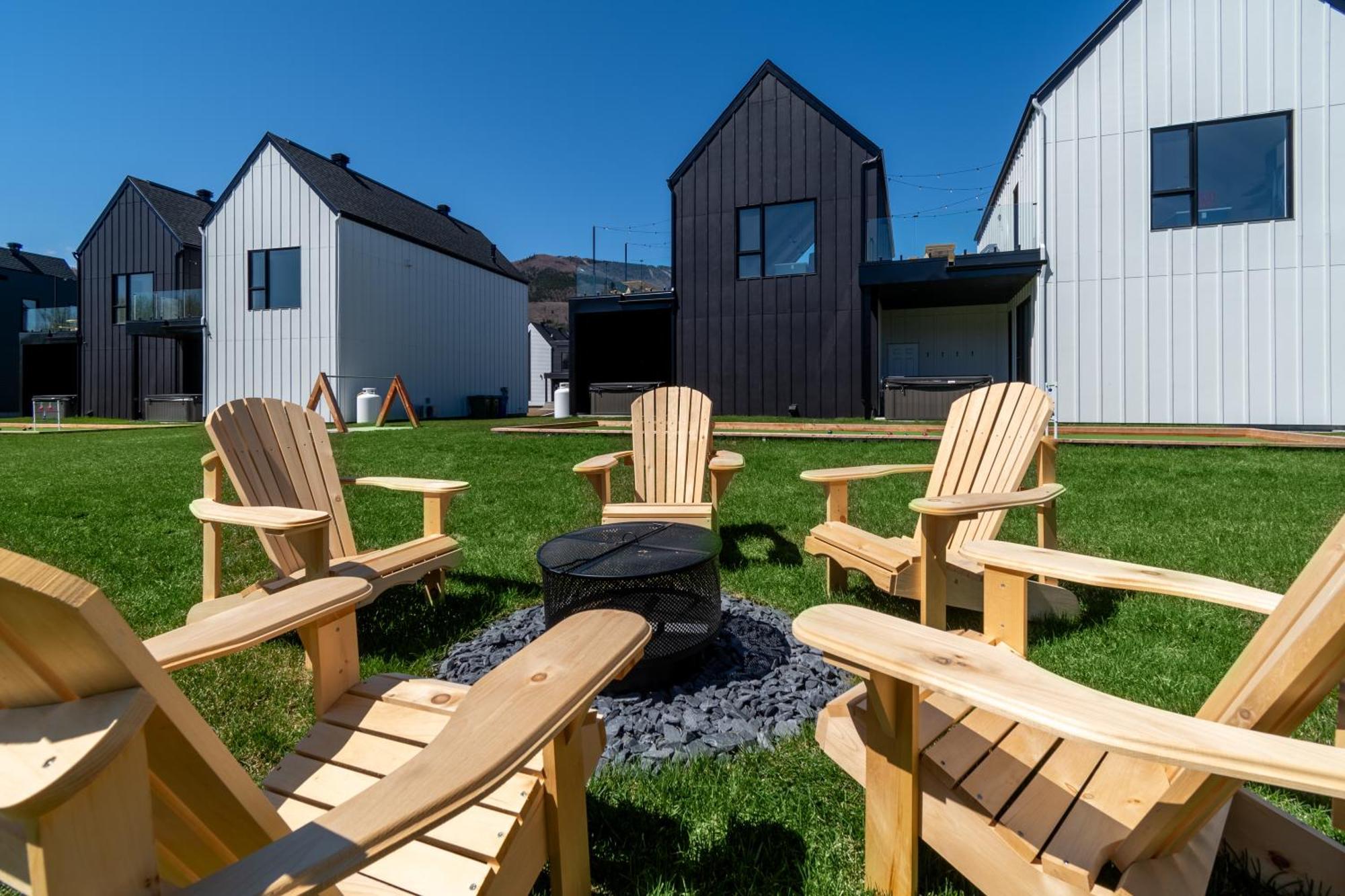Sofa Villas Mont Sainte-Anne Beaupré Esterno foto